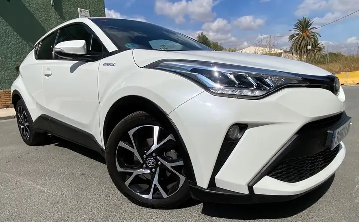 Toyota C-HR 125H Advance 2021