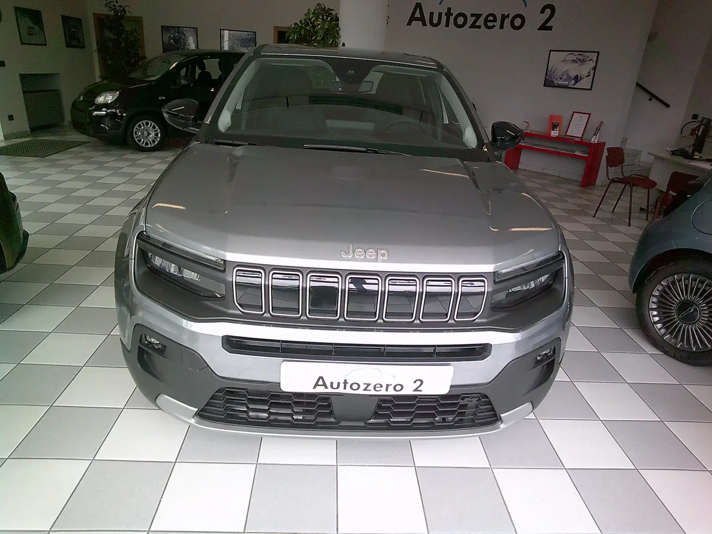 Jeep Avenger Avenger 1.2 turbo Altitude fwd 100cv senza vincoli Grijs - 2
