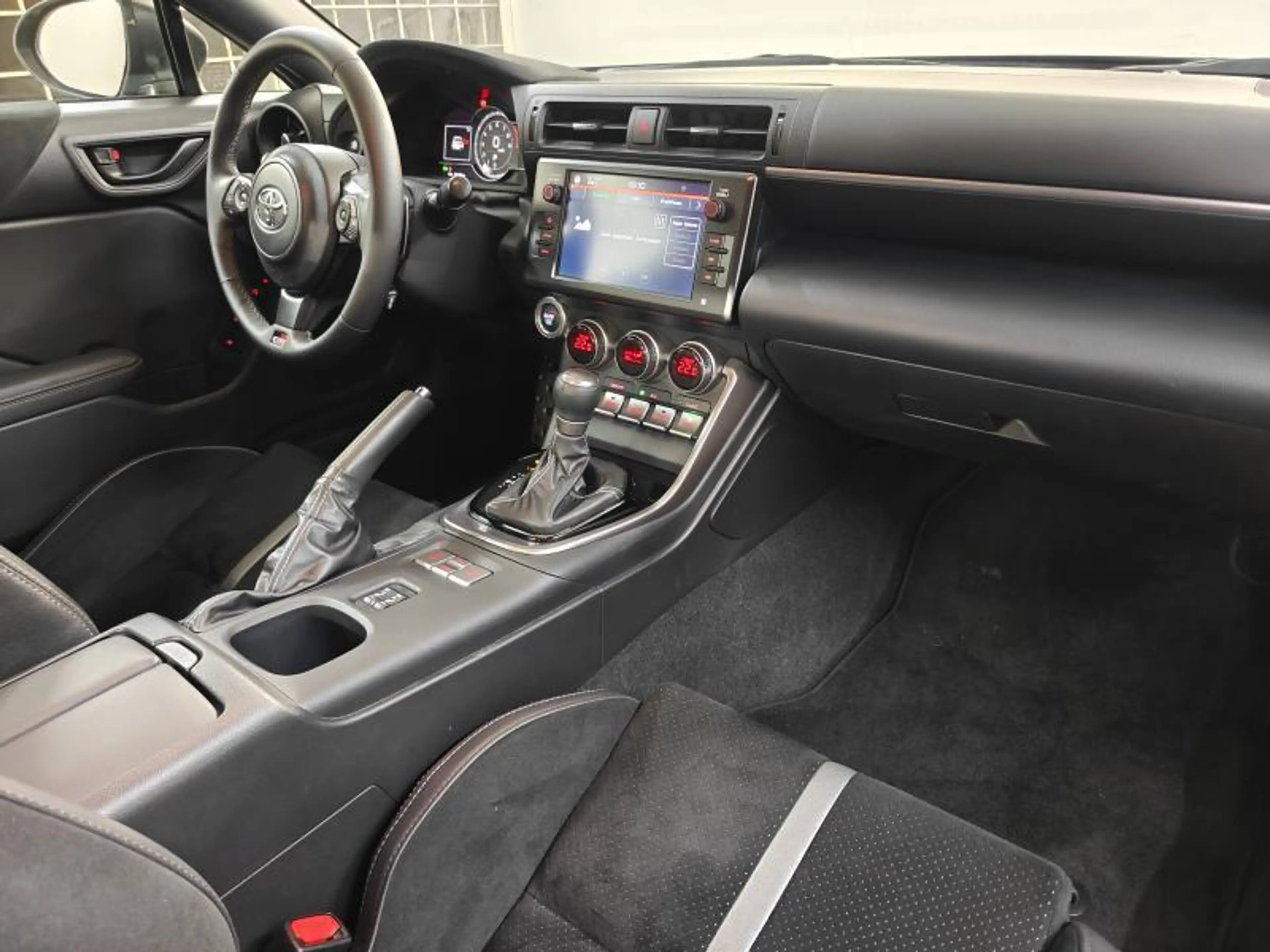 Toyota GR86 Sport - Garantie — photo 13