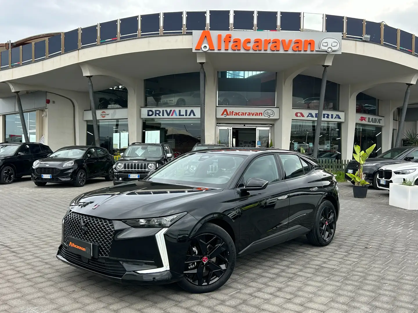 DS Automobiles DS 4 DS4 1.5 bluehdi Performance Line 130cv auto Nero - 1