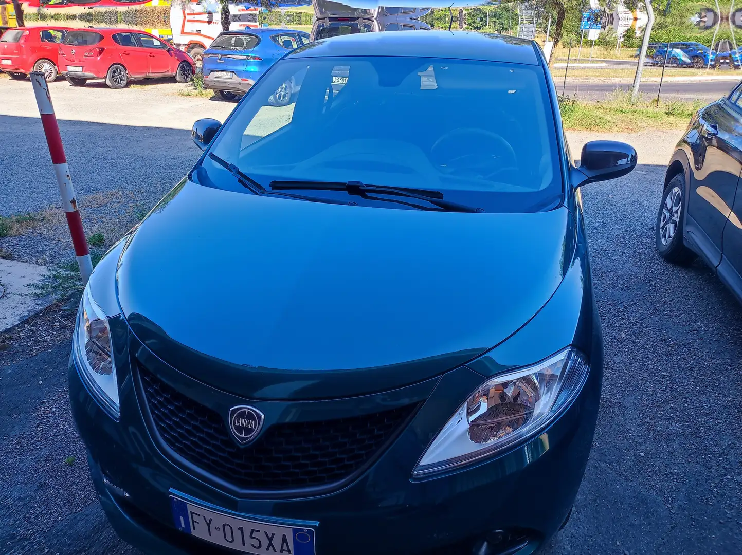 Lancia Ypsilon Ypsilon 0.9 t.air Platinum ecochic metano Verde - 1