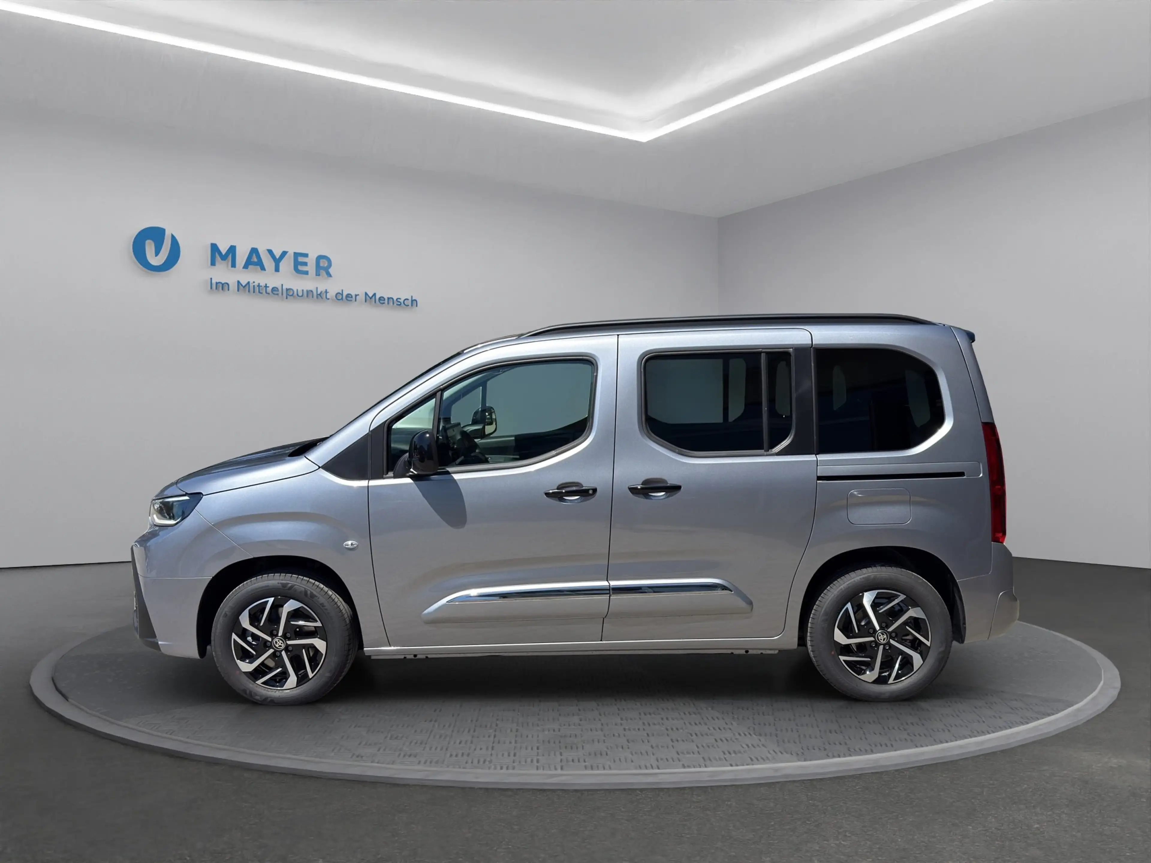 Toyota Proace City Verso L1 1,2 Teamplayer — photo 9