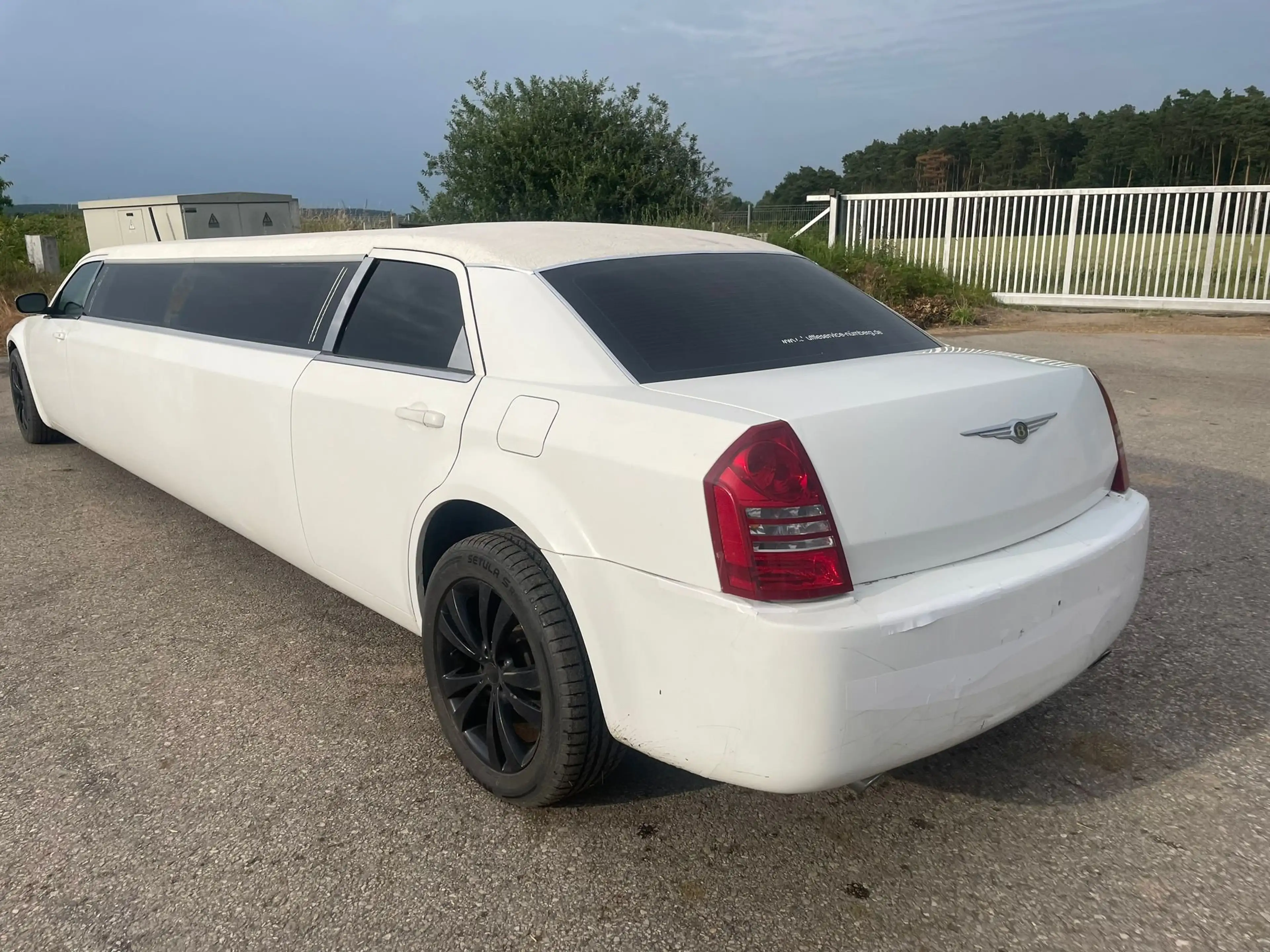 Chrysler 300C 300C 5.7 Automatik Stretch Limousine VIP Luxus — photo 8