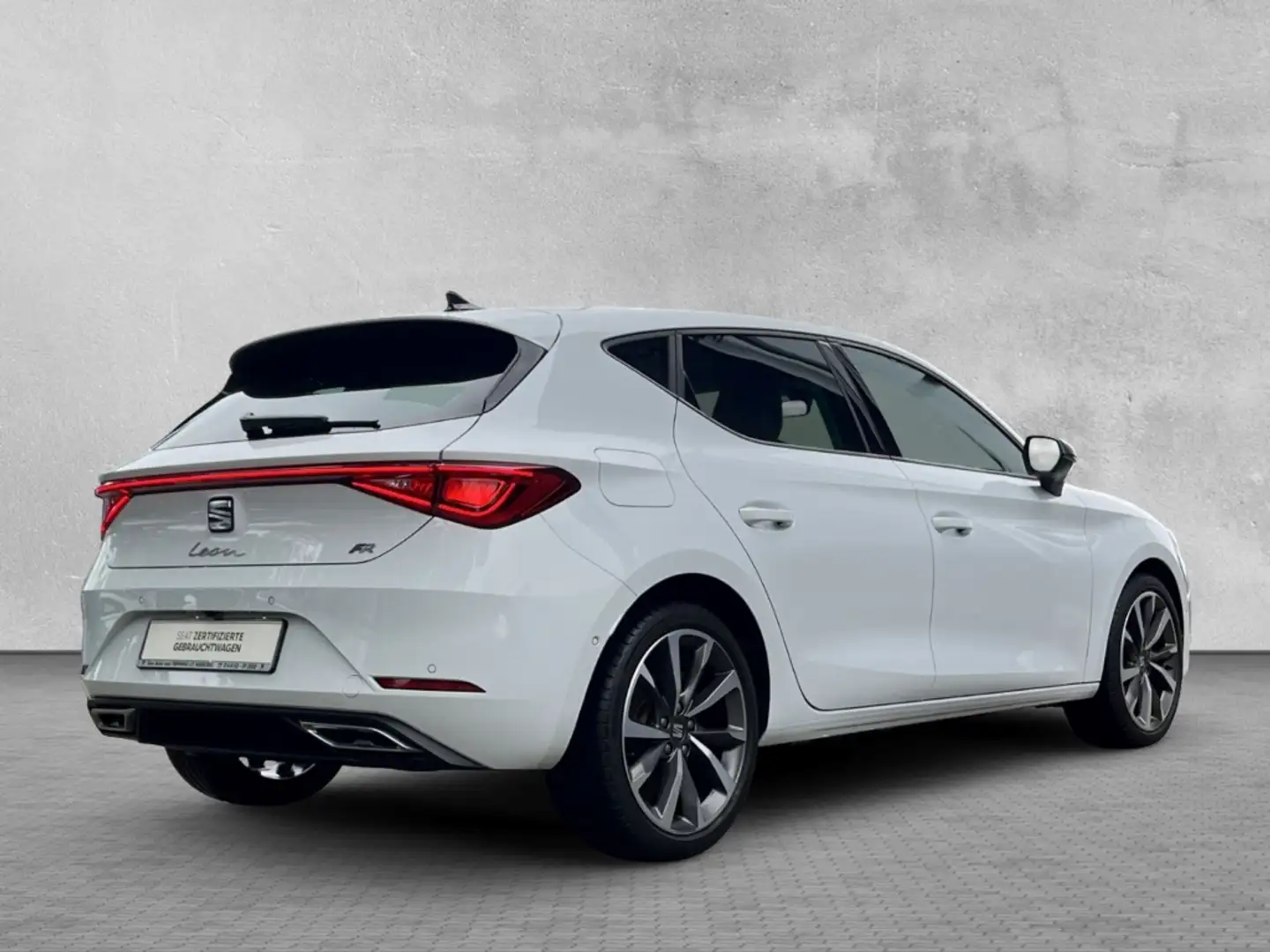 SEAT Leon 1.5 TSI FR LED Apple CarPlay ACC PDC Klima Rückfah Weiß - 2