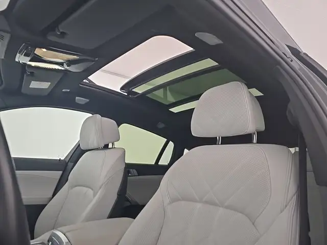 BMW X6 view 14