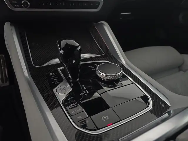 BMW X6 view 12