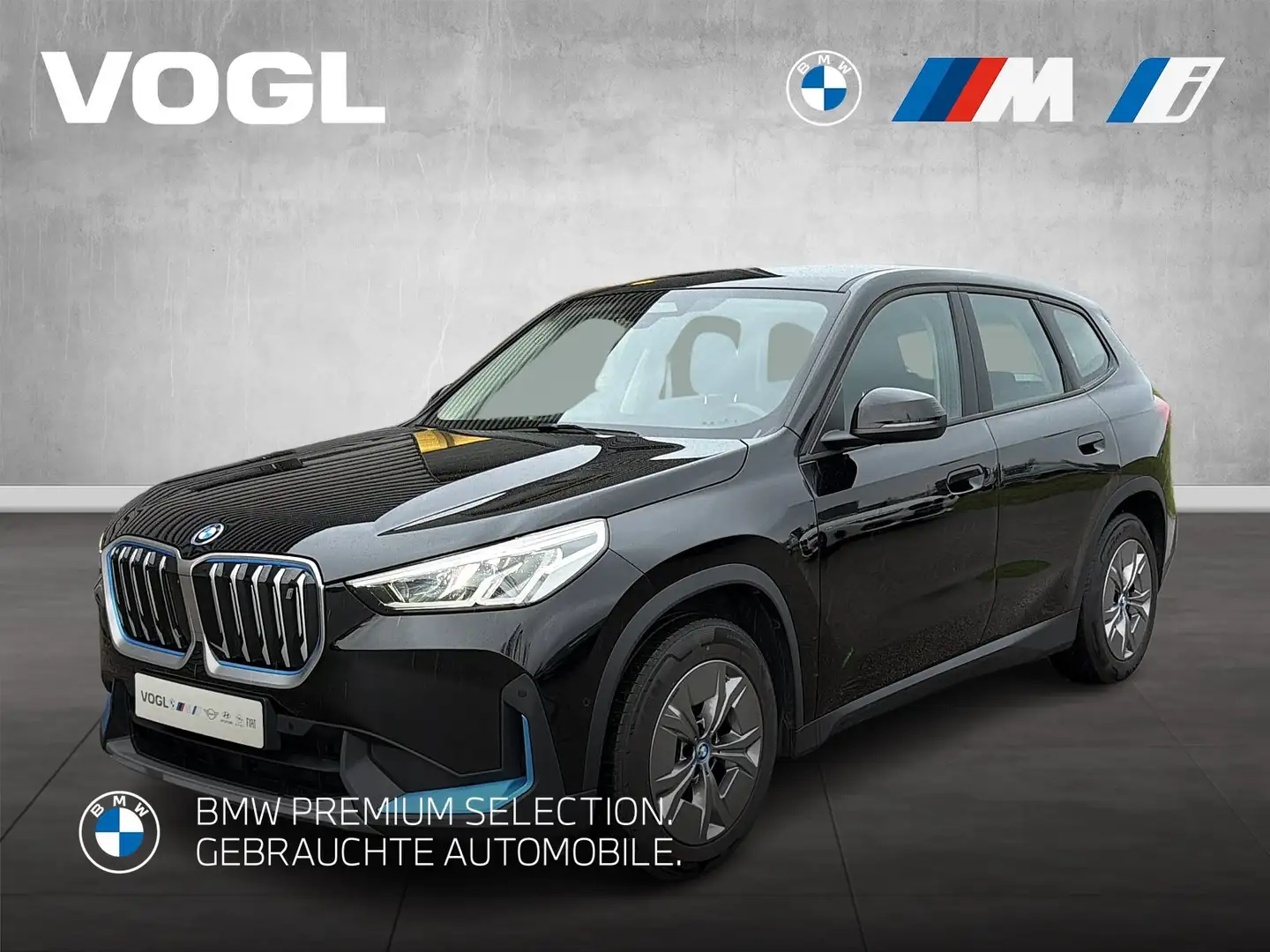 BMW iX1 xDrive30 SHZ Schwarz - 1