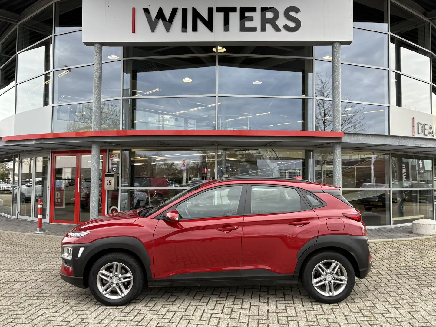 Hyundai KONA 1.0 T-GDI Comfort | Trekhaak | Navigatie | Climate Rojo - 2