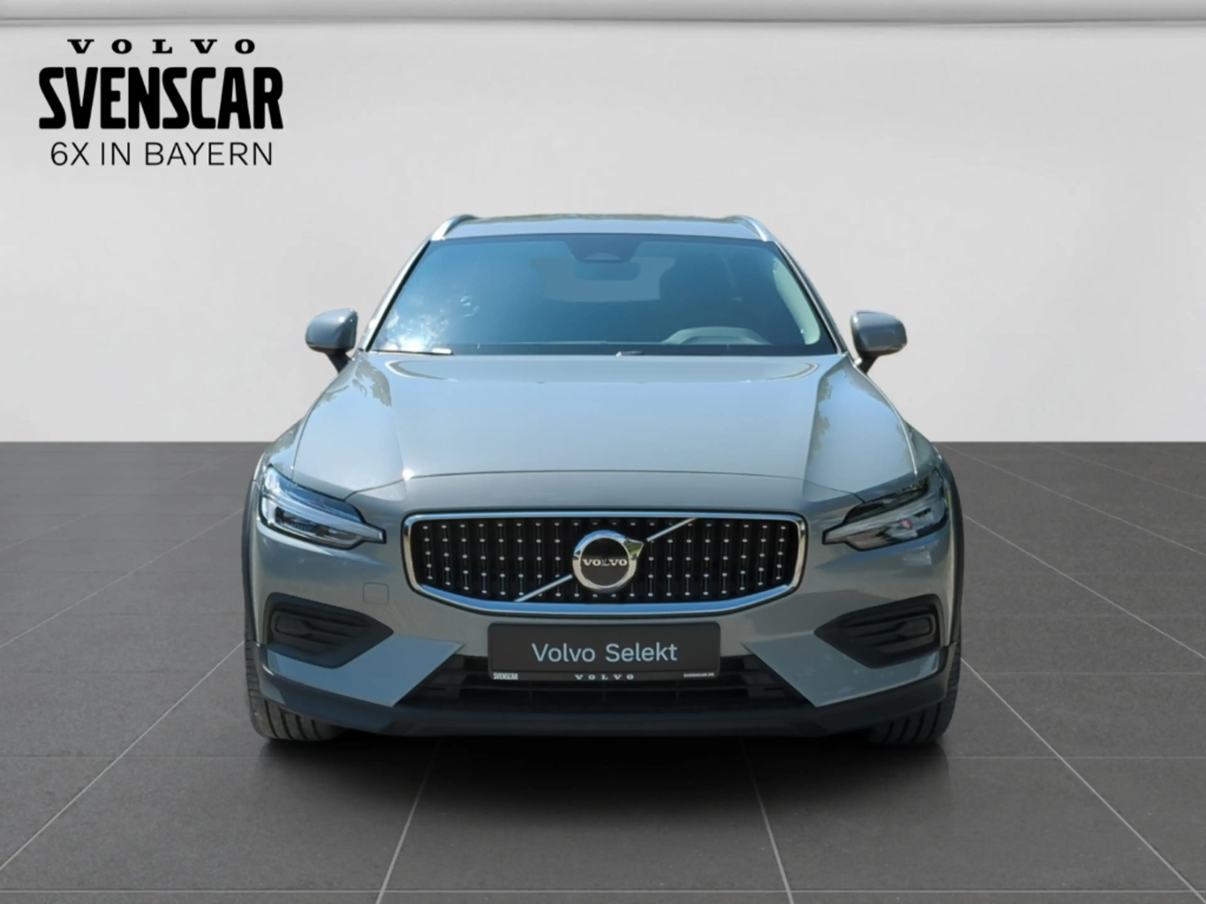 Volvo V60 Cross Country Cross Country Plus AWD Leder Navi LED Memory Sitze — photo 8