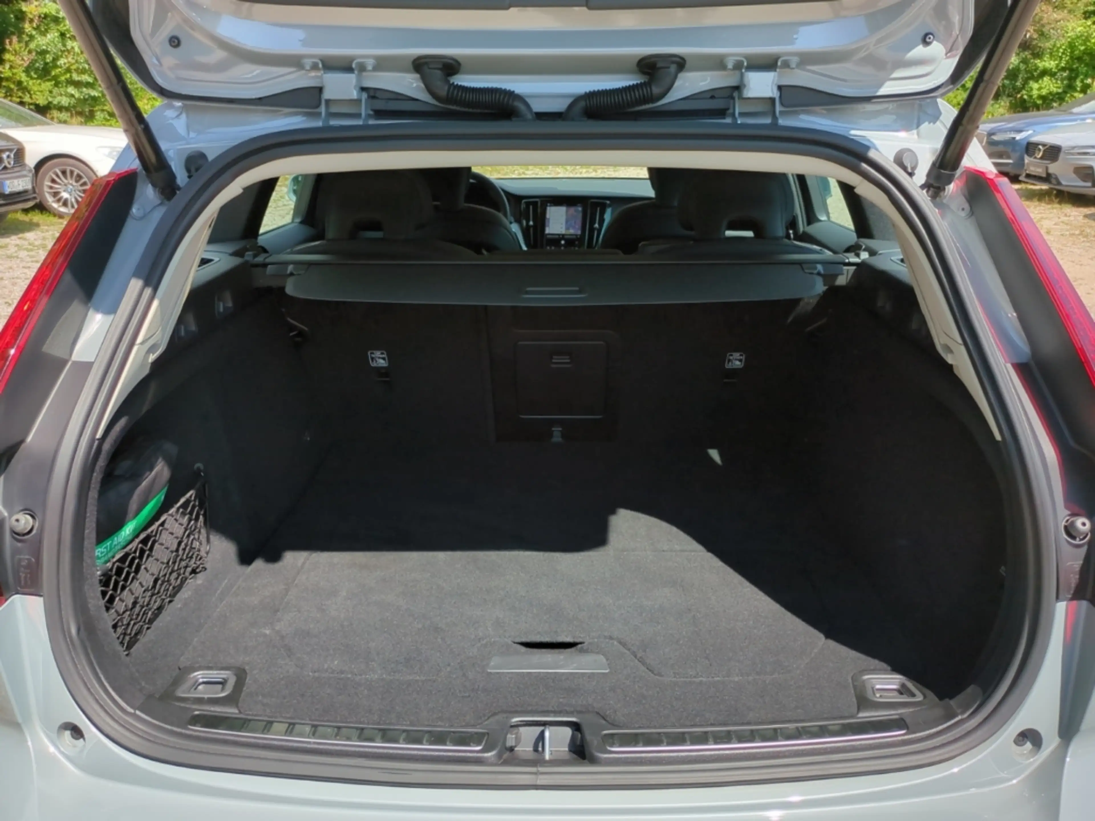 Volvo V60 Cross Country Cross Country Plus AWD Leder Navi LED Memory Sitze — photo 14