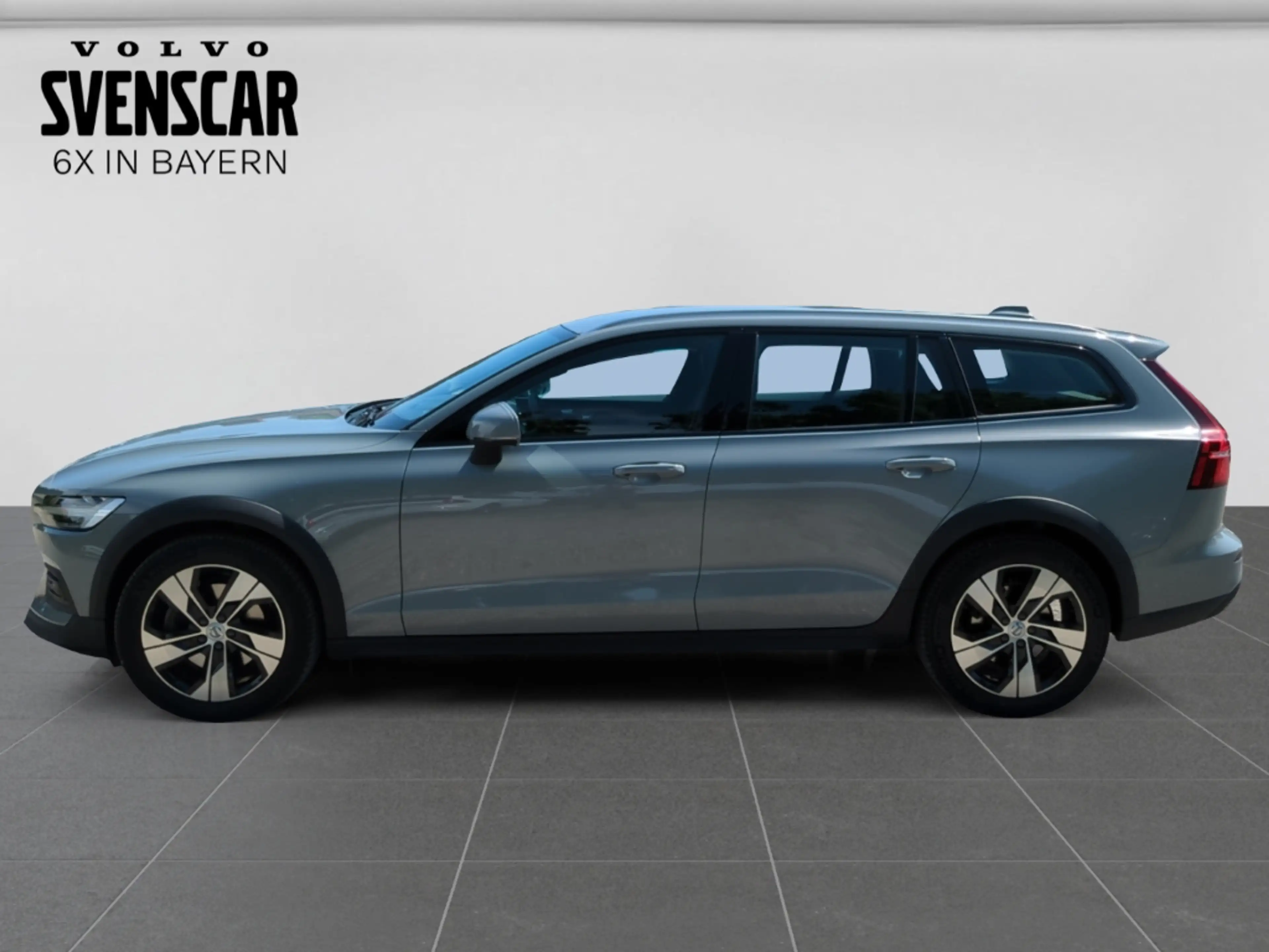 Volvo V60 Cross Country Cross Country Plus AWD Leder Navi LED Memory Sitze — photo 2