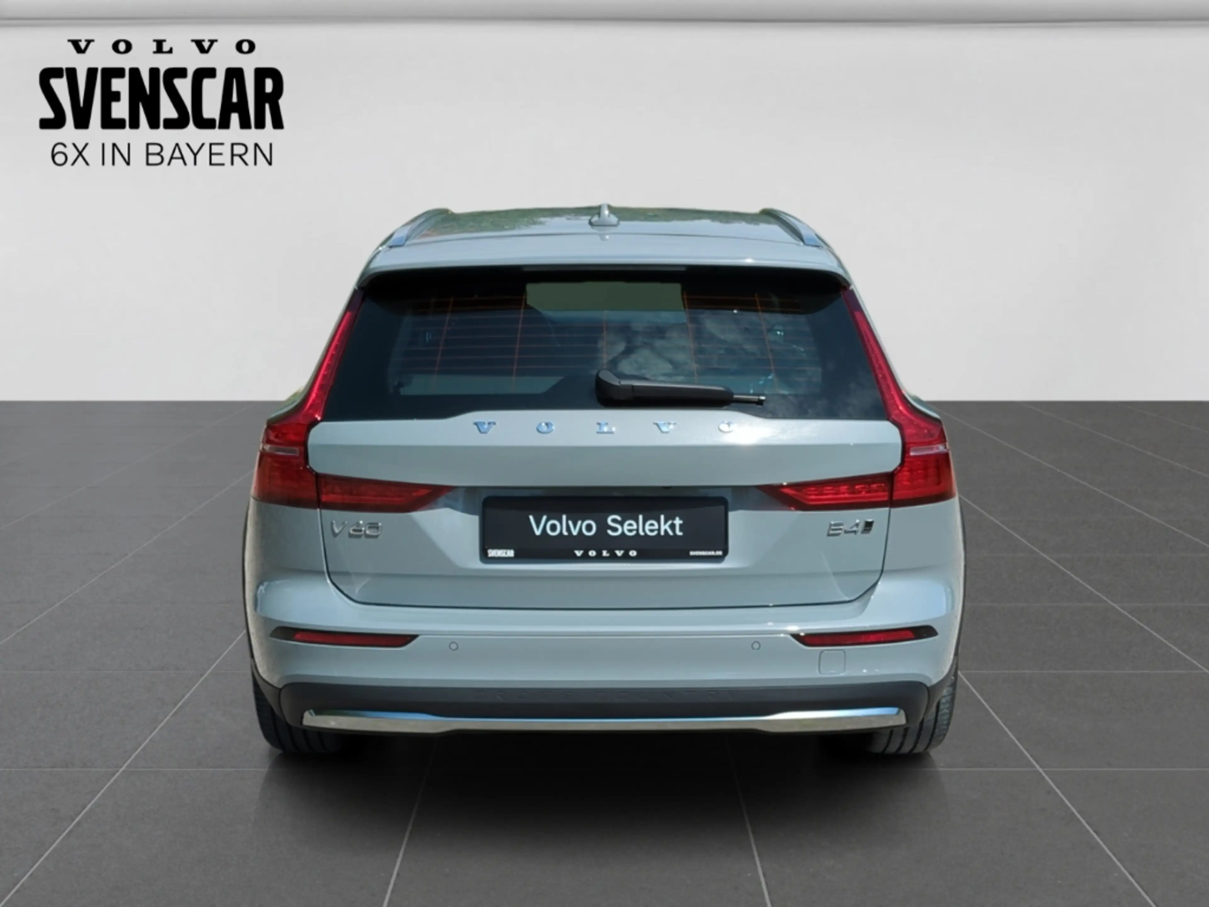 Volvo V60 Cross Country Cross Country Plus AWD Leder Navi LED Memory Sitze — photo 4