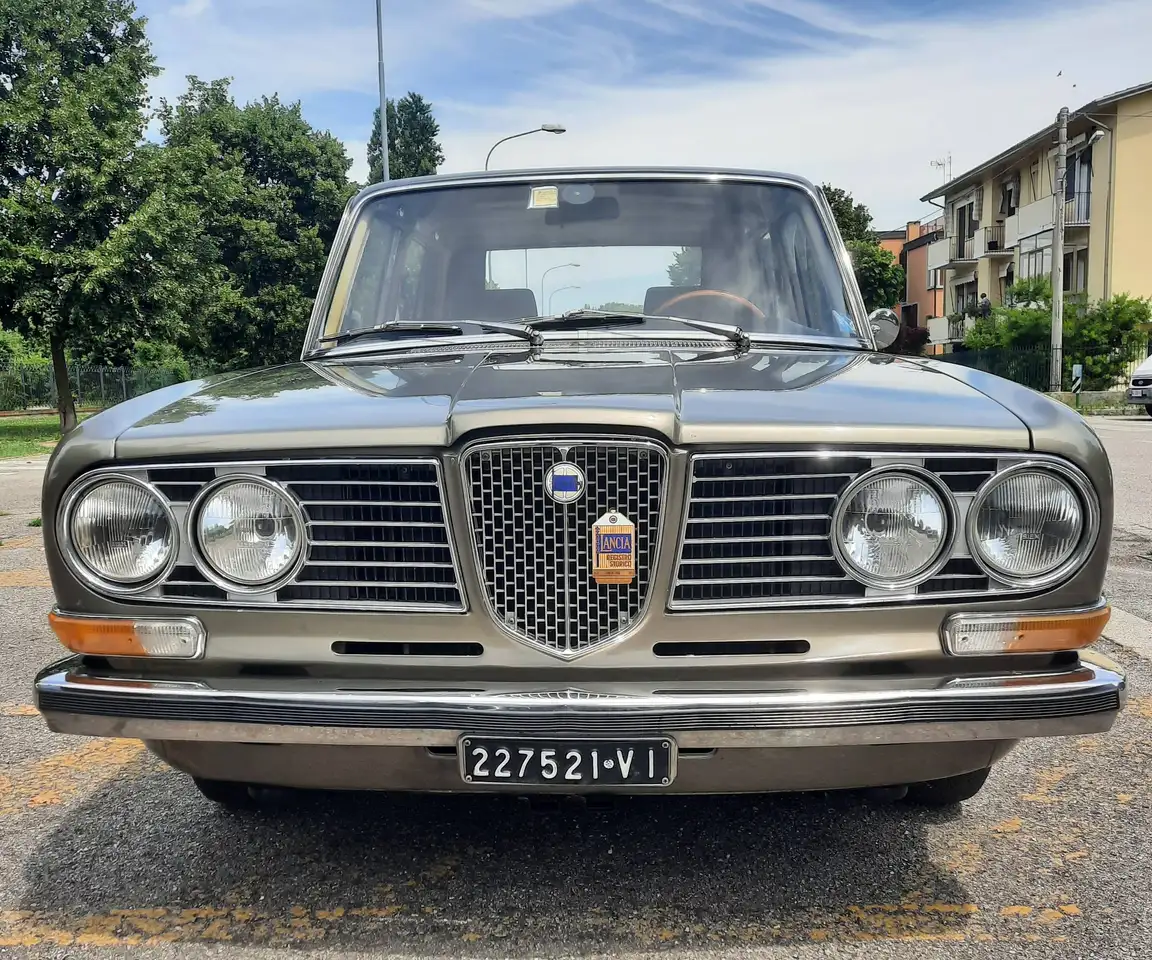 Lancia Flavia berlina 2000, foto 3