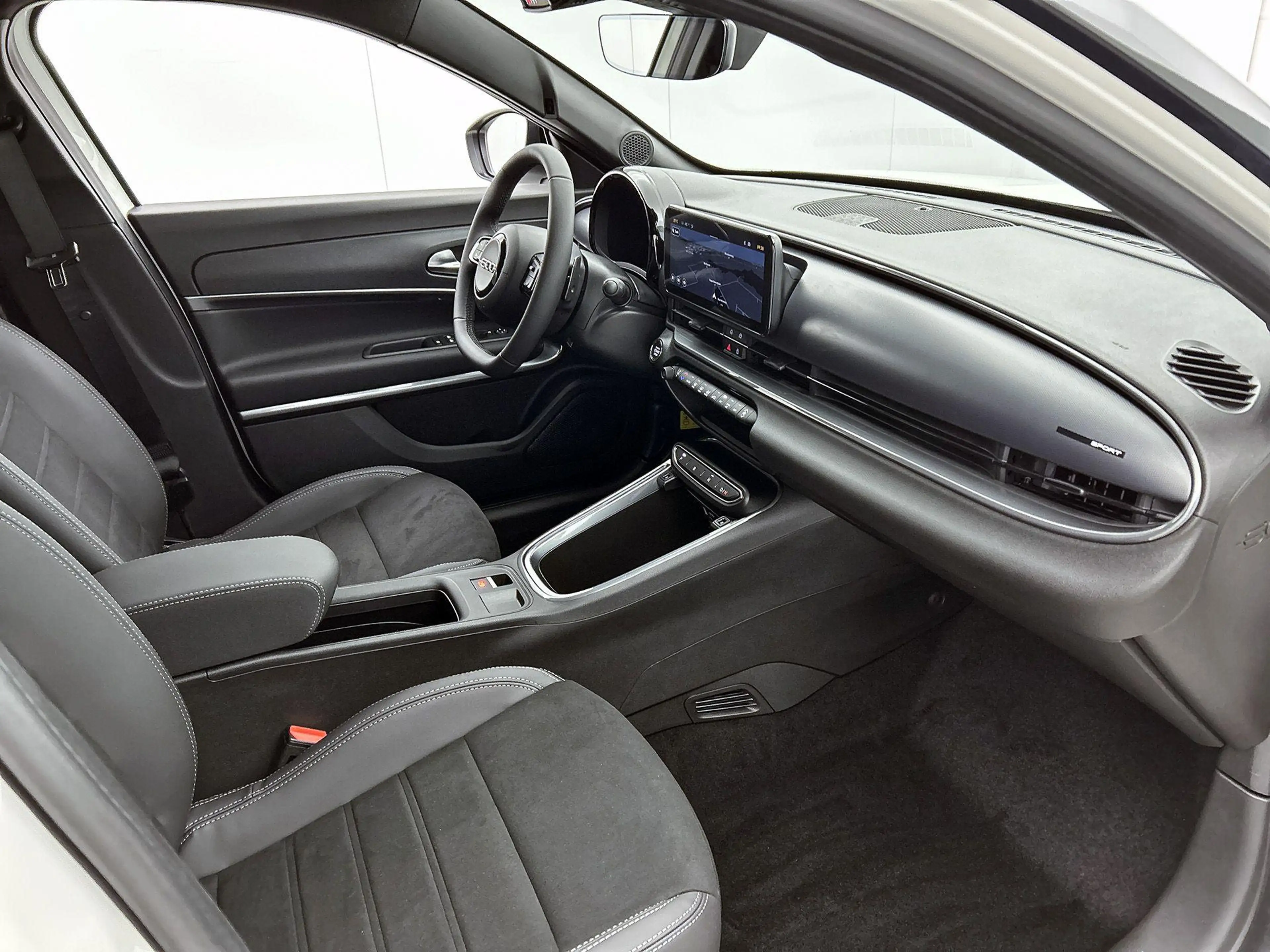 Fiat 600 1.2 145pk Hybrid Sport Automaat | Elektrisch Verst — photo 11