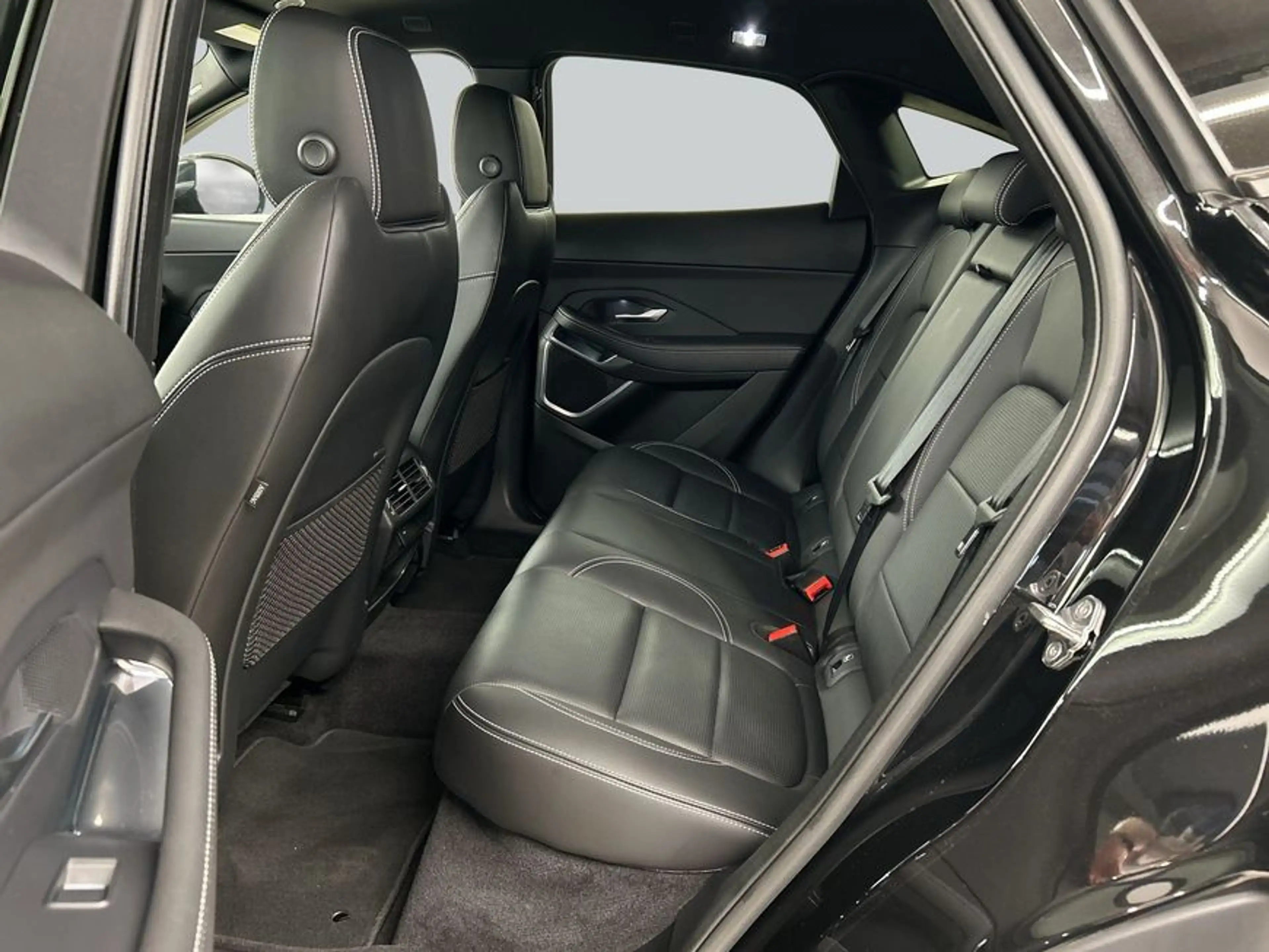 Jaguar E-Pace P200 AWD R-Dynamic SE — photo 5
