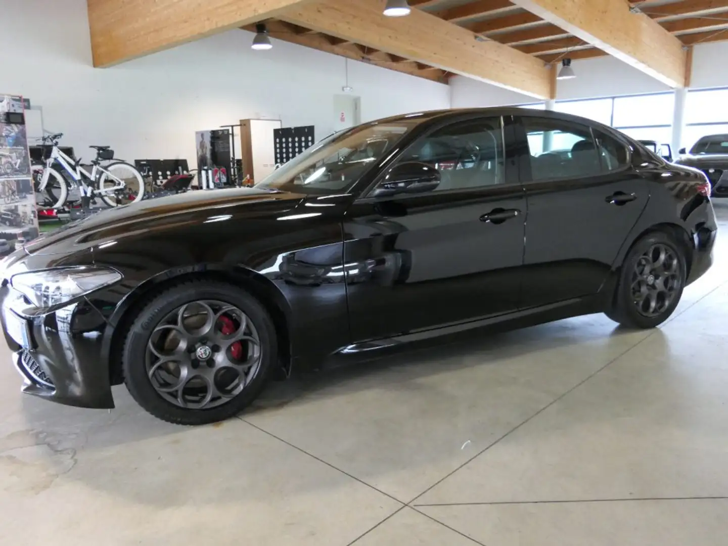 Alfa Romeo Giulia 2.2 Turbodiesel 180 CV AT8 Super Noir - 1