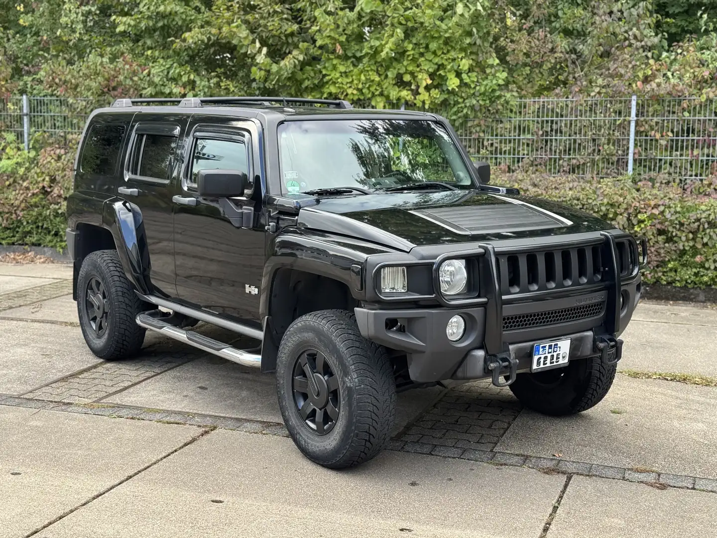 HUMMER H3 EXECUTIVE Schwarz - 1