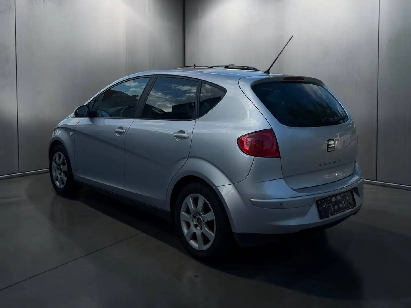 SEAT Altea Altea Reference 1,9 TDi Reference Silber - 2