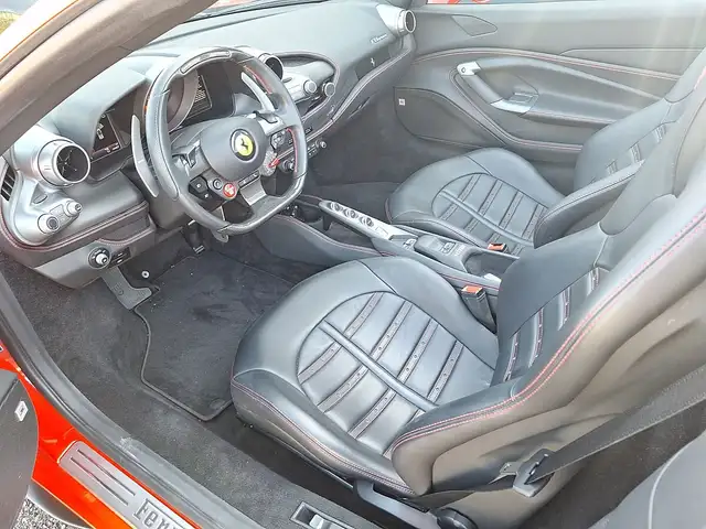 Ferrari F8 Spider Ansicht 10