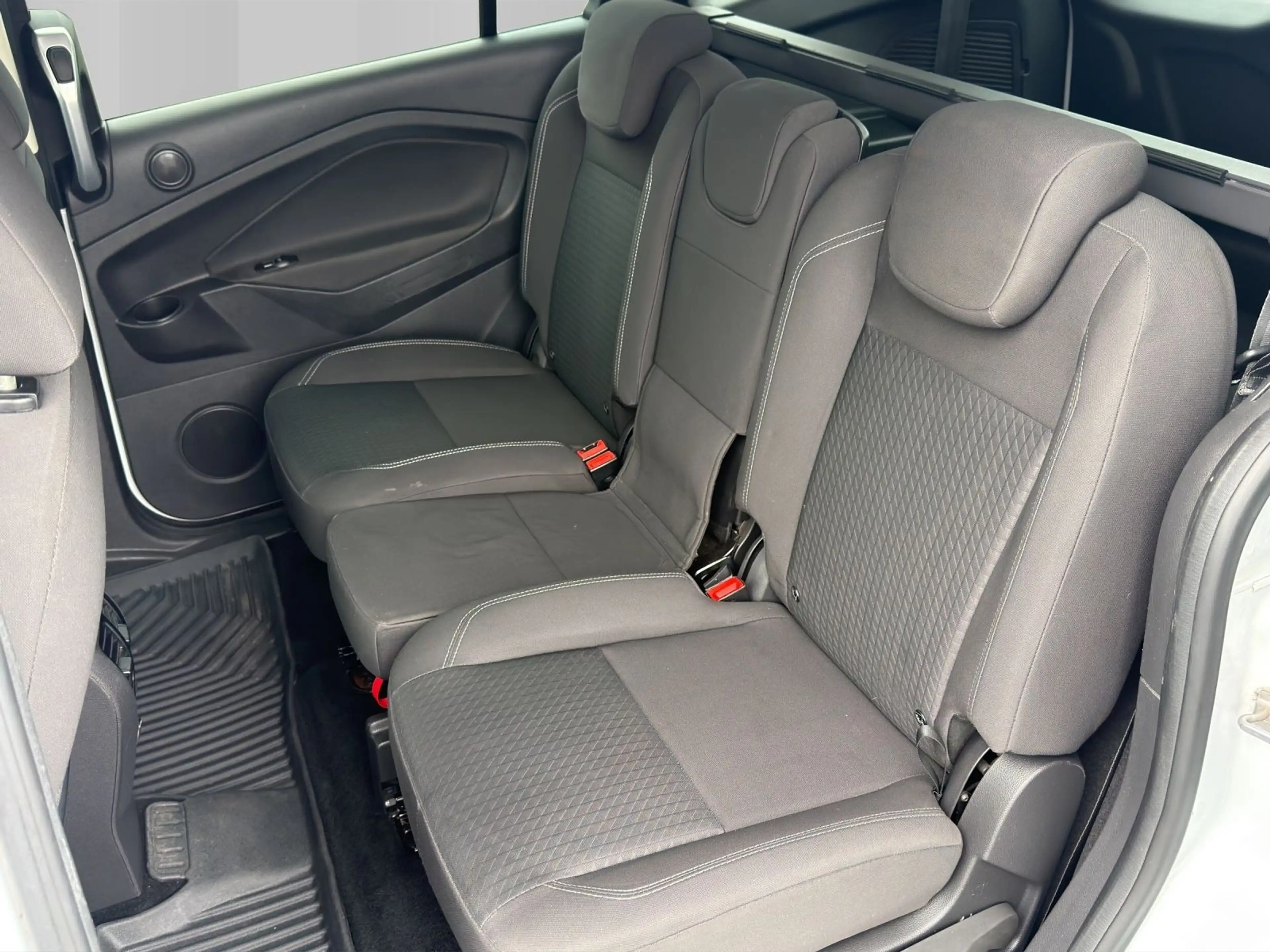 Ford Grand C-Max 1.0 EcoBoost Trend 7-Sitzer PDC Alu — photo 11
