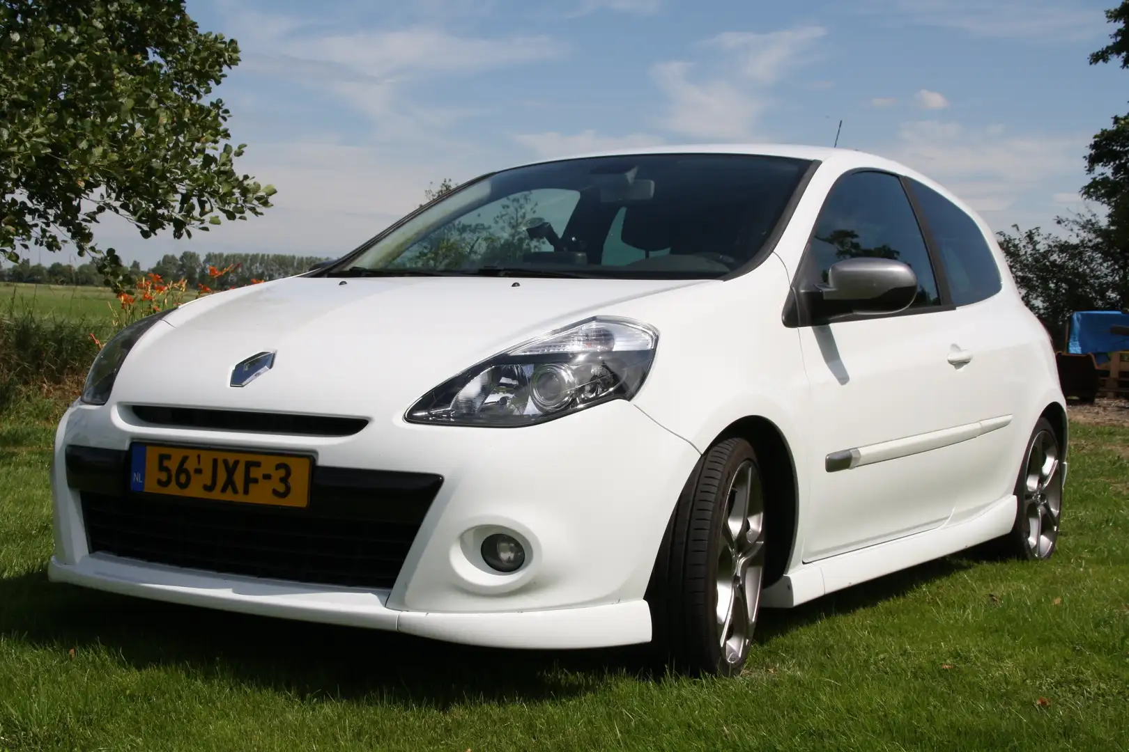 Renault Clio GT 1.6 Business Sport White - 1