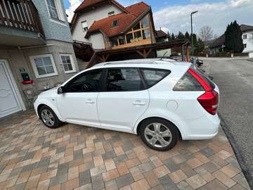 cee'd SW 1,6 CRDi Active Surf