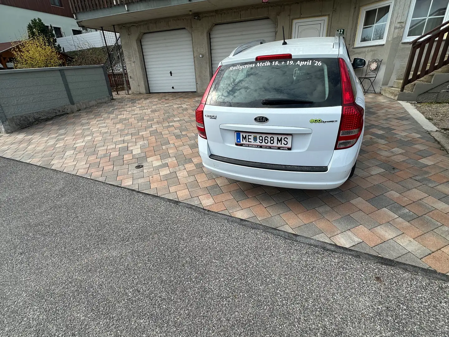 Kia Ceed SW / cee'd SW cee'd SW 1,6 CRDi Active Surf Weiß - 2