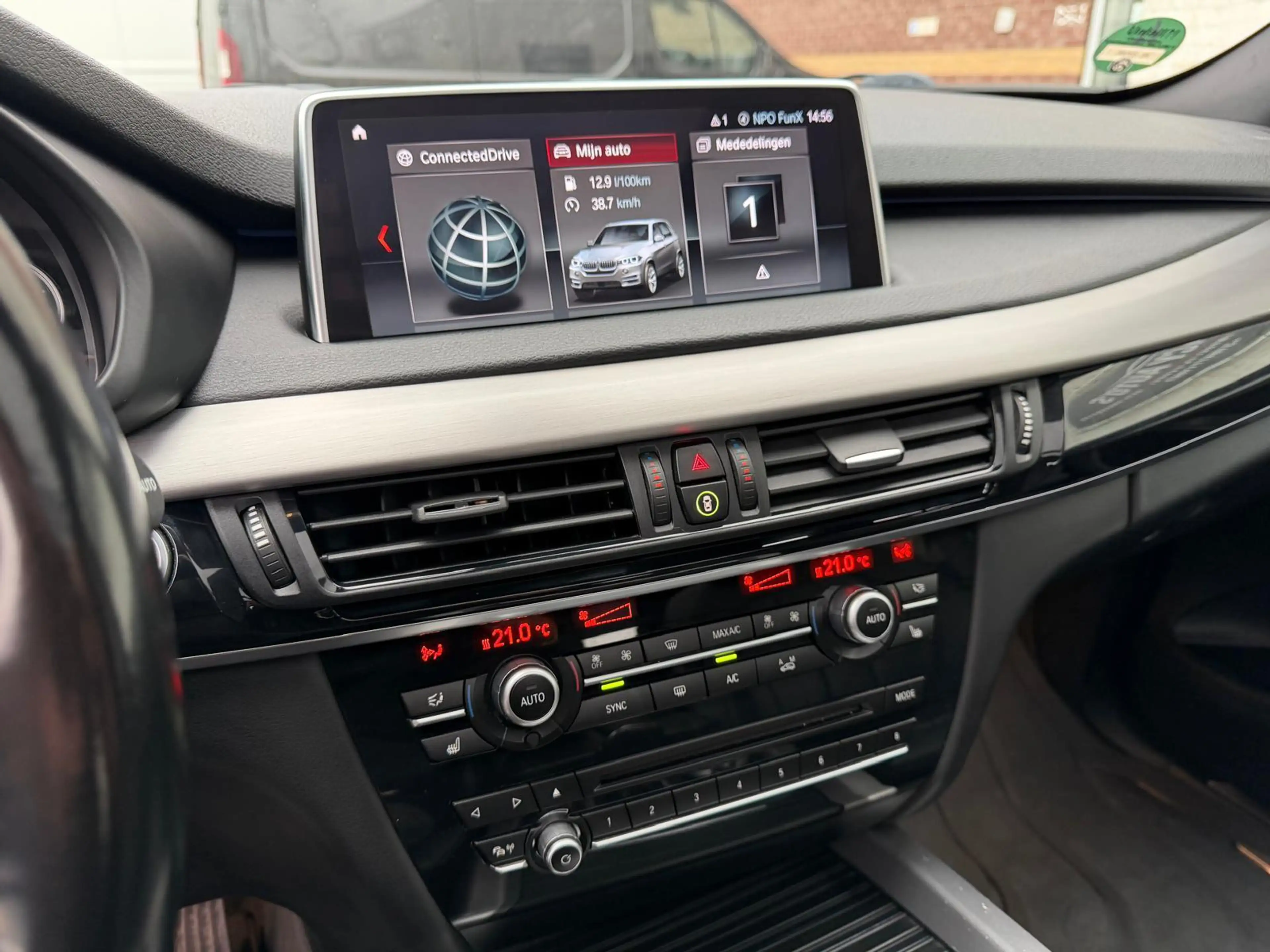 BMW X5 XDrive40e iPerformance M Sport Edition - BOMVOL OP — photo 26