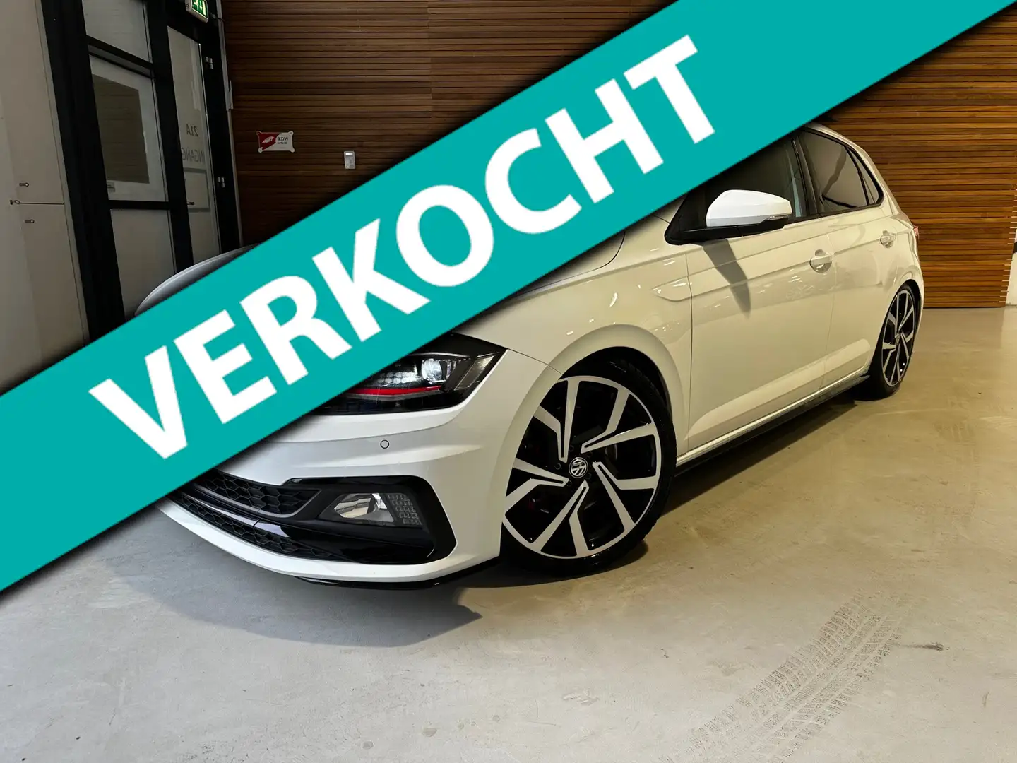 Volkswagen Polo GTI 2.0 TSI Full option | PANO | Virtual cockpit | Bea Wit - 1