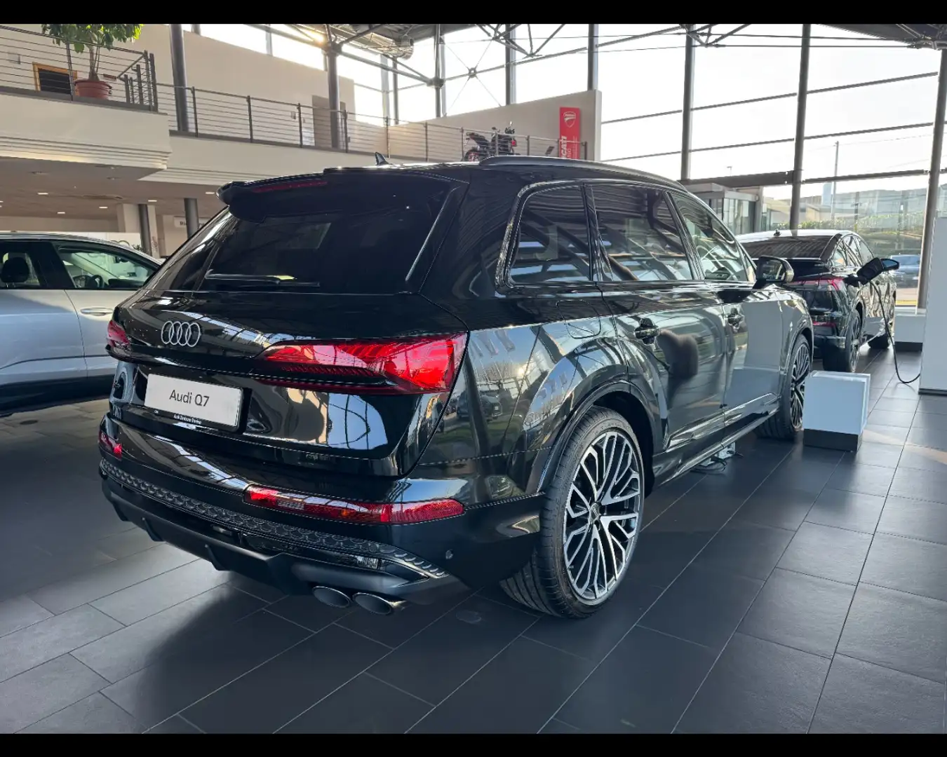 Audi SQ7 QUATTRO TIPTRONIC SPORT ATTITUDE Nero - 2