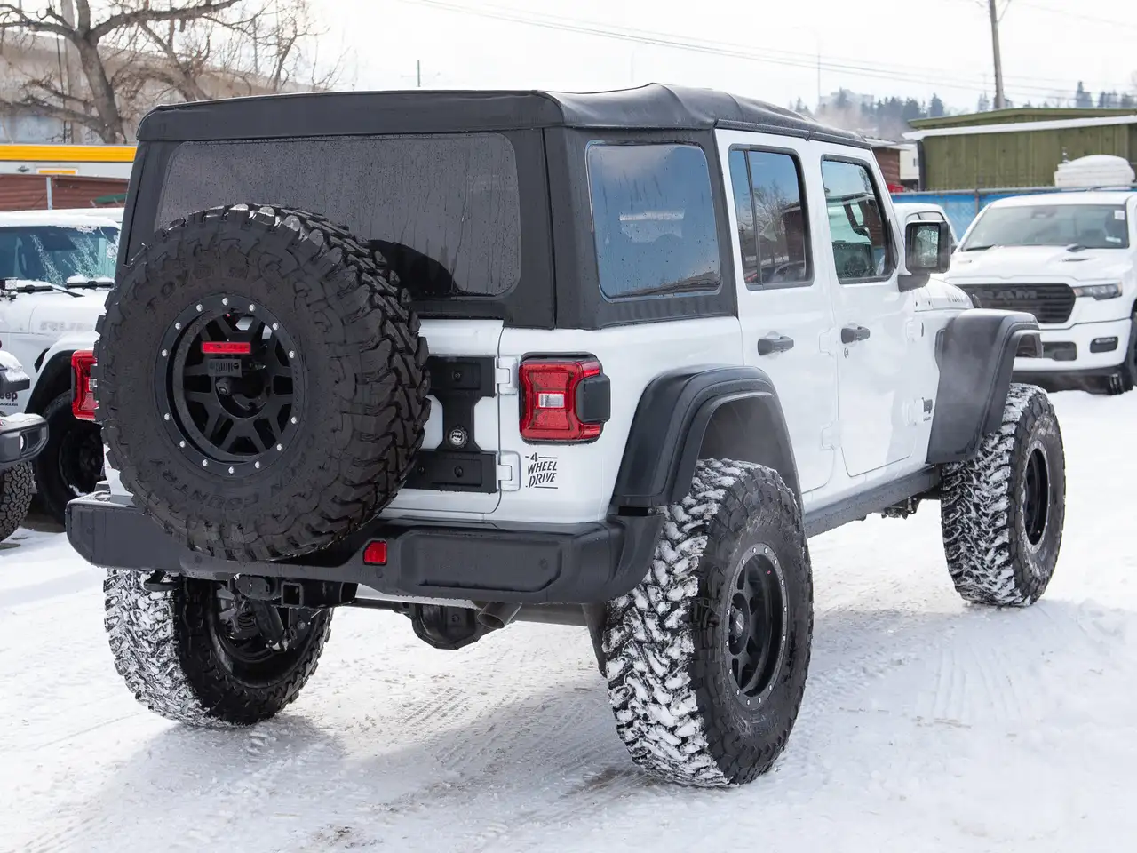 Jeep Wrangler снимка Jeep Wrangler