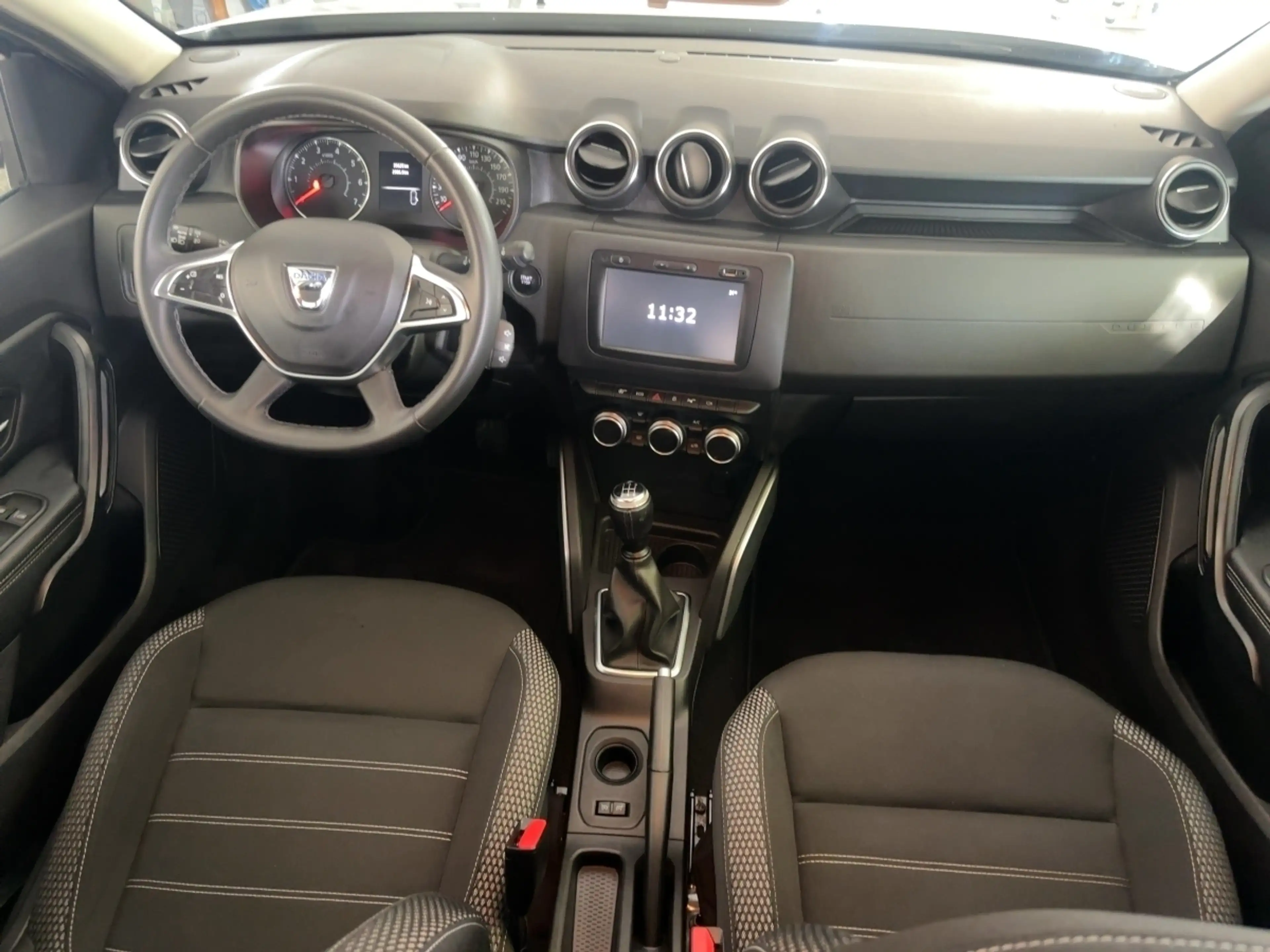 Dacia Duster II 1.6 SCe 115 Prestige 2WD — photo 9