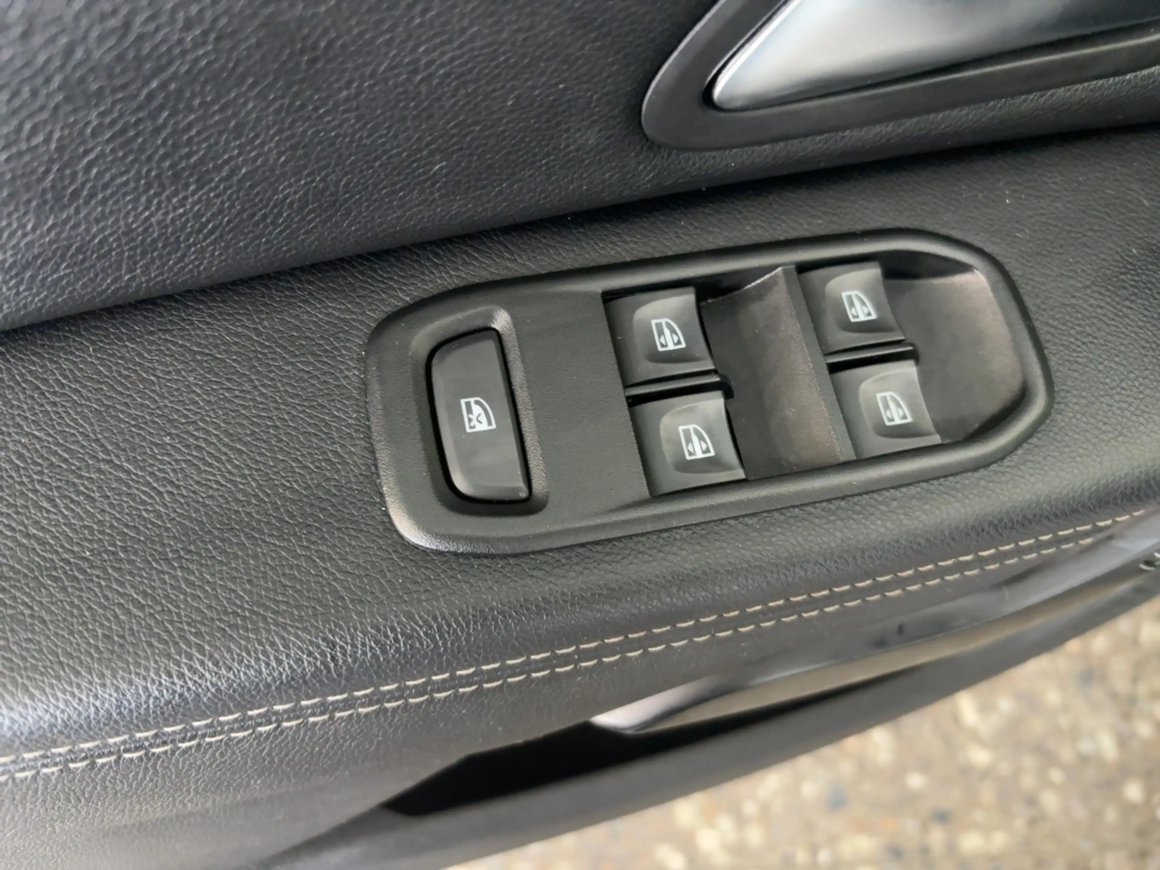 Dacia Duster II 1.6 SCe 115 Prestige 2WD — photo 13