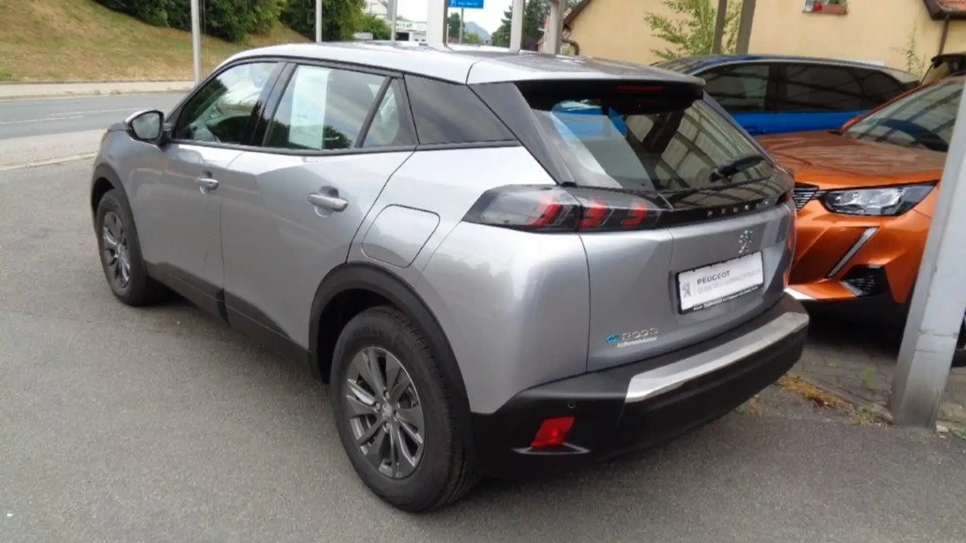 Peugeot 2008 136 Active, Kamera, Sitzheizung, wenig km Zilver - 2