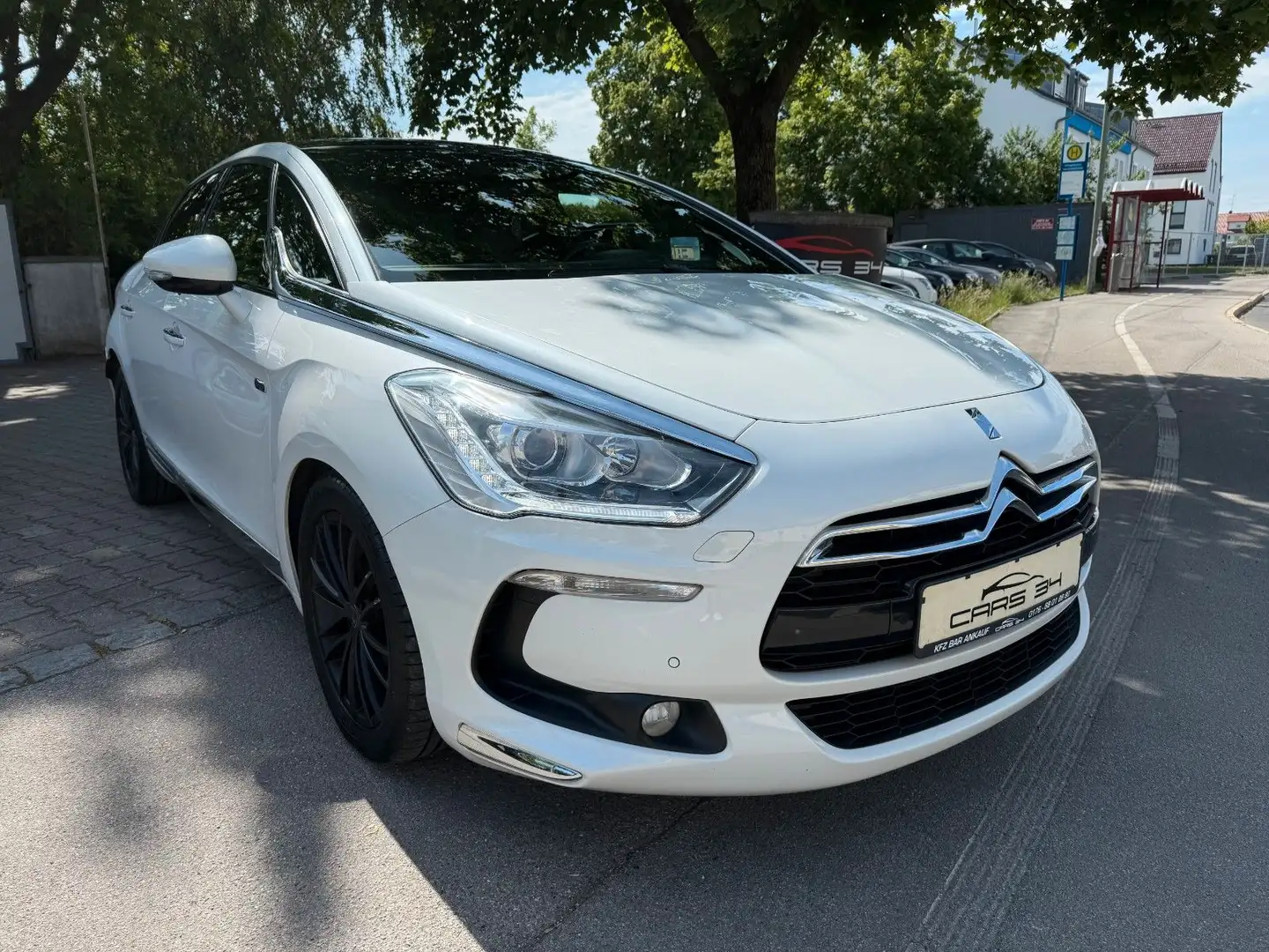 Citroen DS5 SportChic Hybrid4 *VOLLAUSSTATTUNG* Blanc - 2