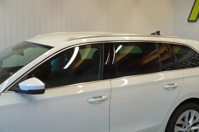 Skoda Octavia view 12