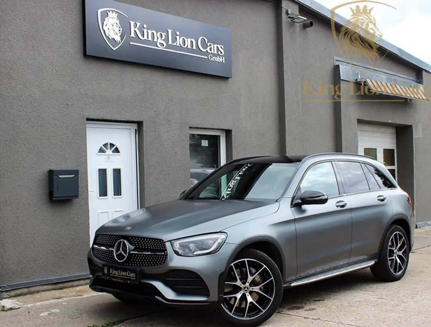 Mercedes-Benz GLC 300 d 4M AMG SPORT LINE+PANORAMA+MASSAGE+AHK Grijs - 1