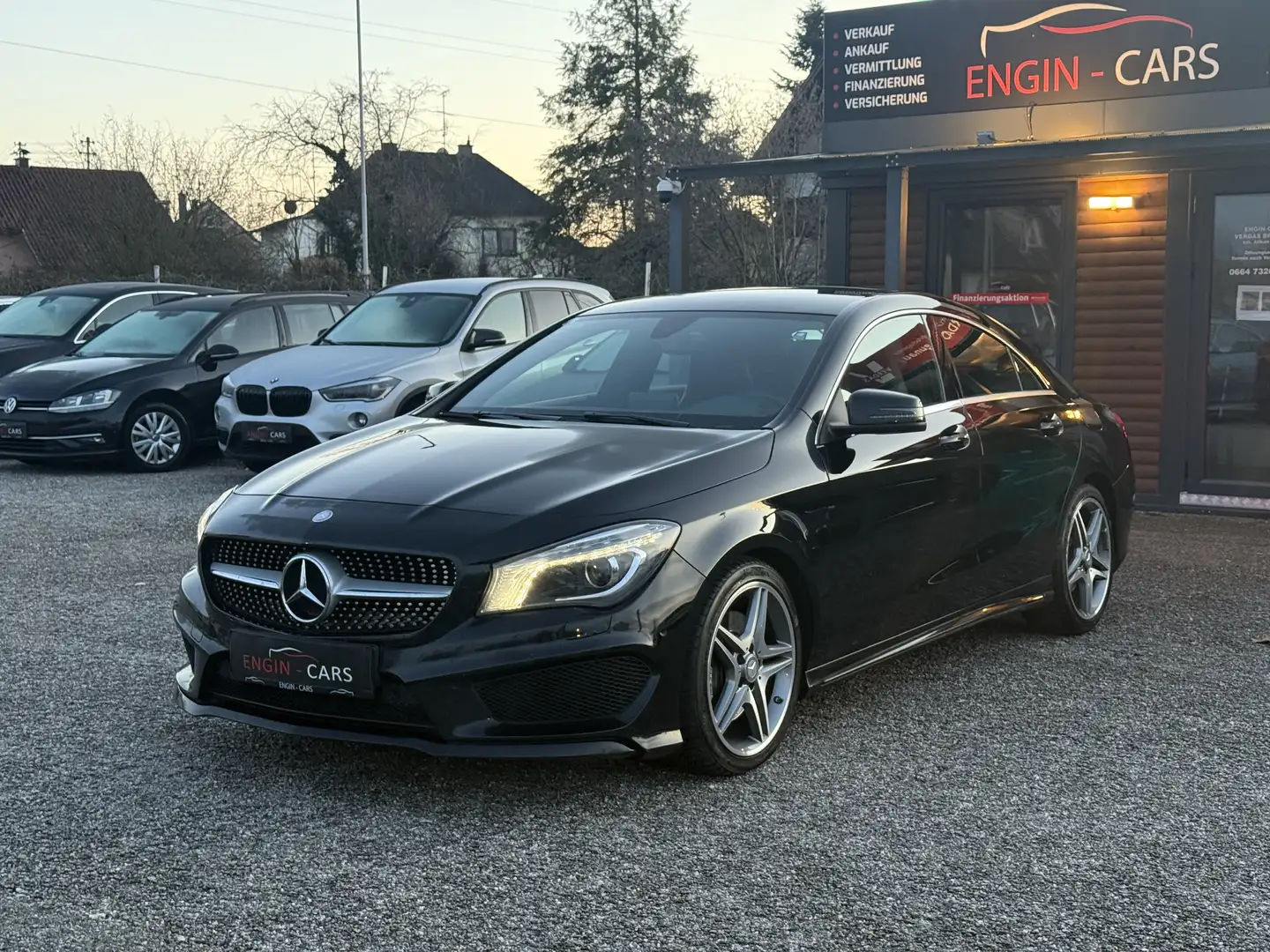 Mercedes-Benz CLA 220 AMG-Line - 1