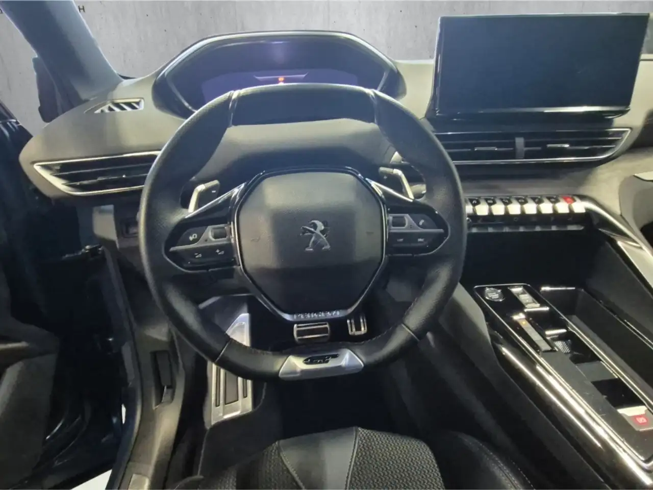Peugeot 3008 GT HDI 130 EAT8 PANO LED ACC Focal Navi Digitales 10