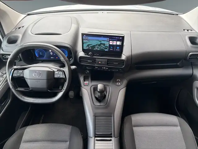 Toyota Proace City view 11