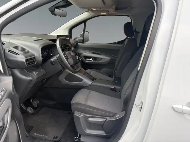 Toyota Proace City view 10