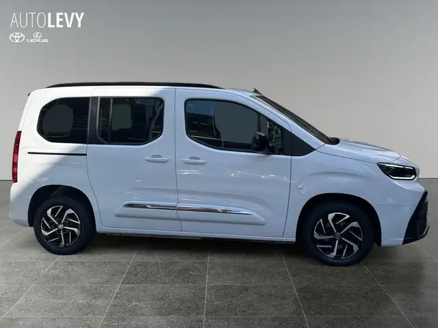 Toyota Proace City view 7