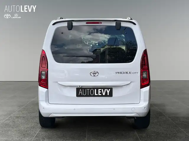 Toyota Proace City view 5