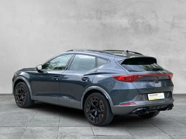 Cupra Formentor view 3