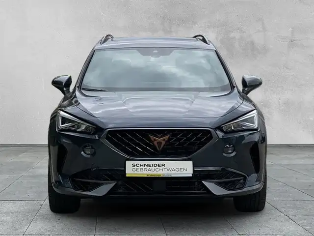 Cupra Formentor view 8