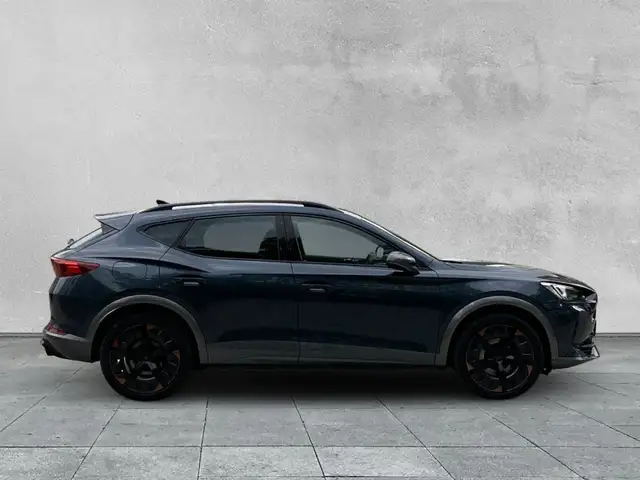Cupra Formentor view 6