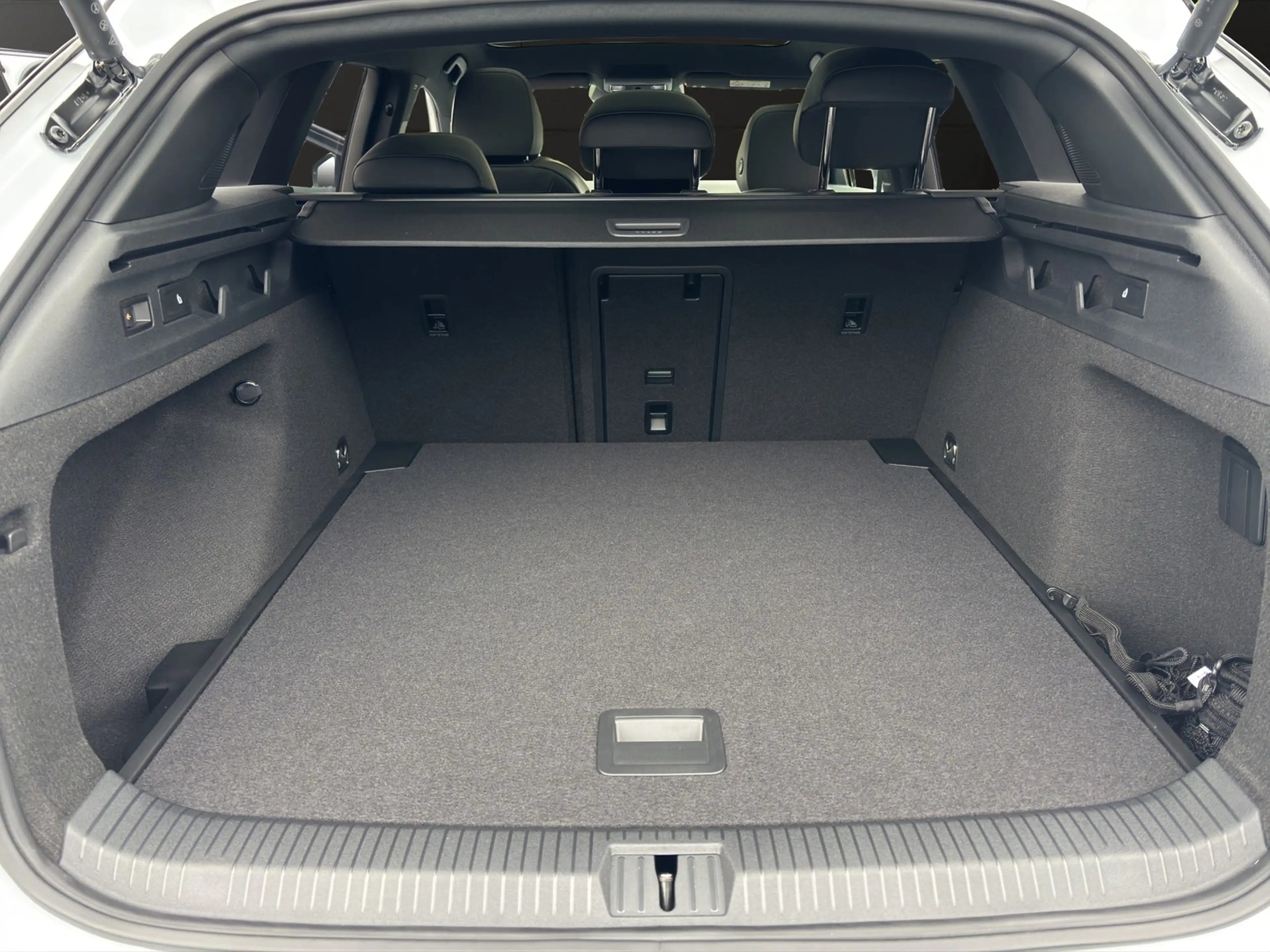 Volkswagen ID.7 Tourer GTX 4motion — photo 15