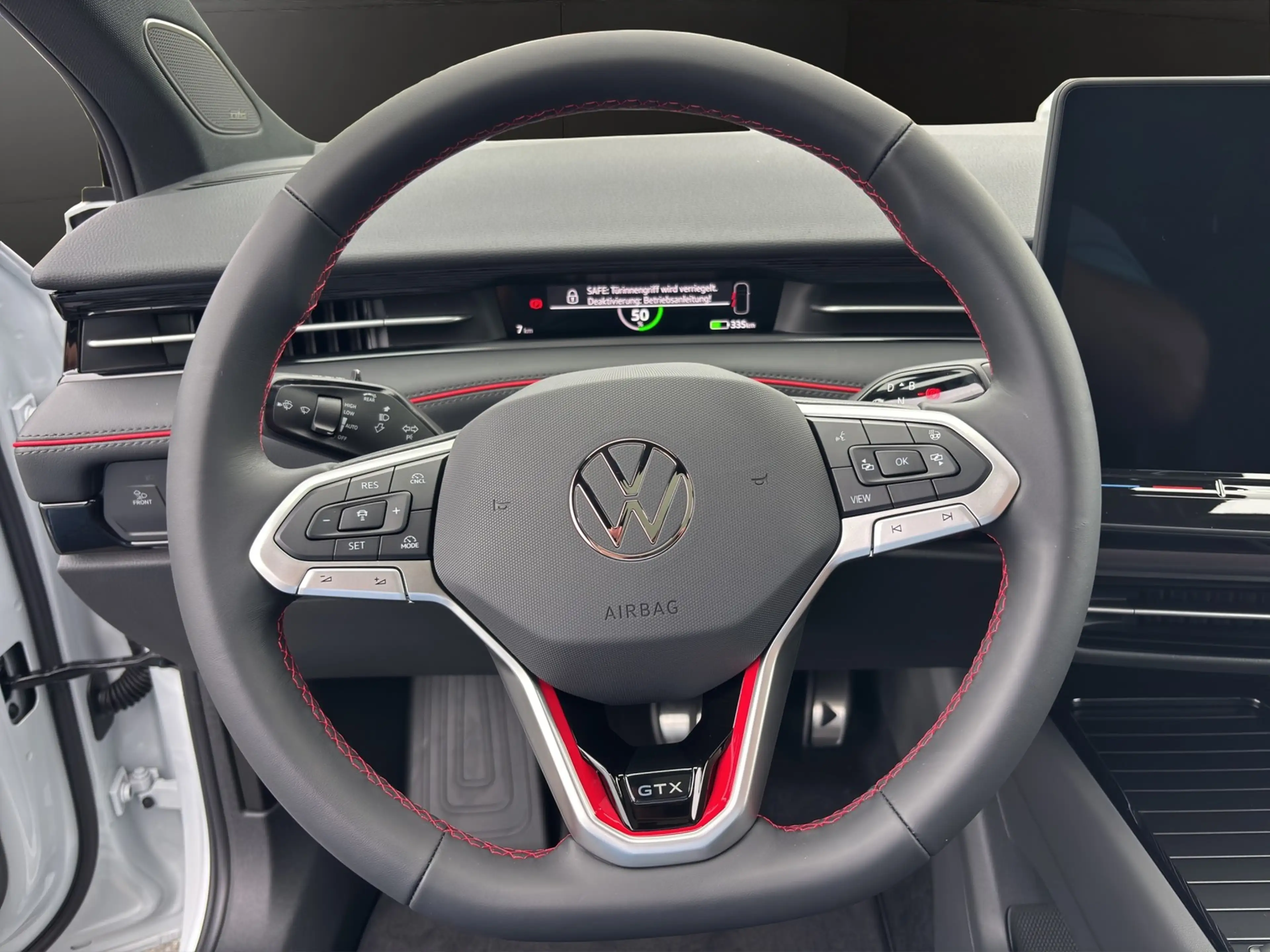 Volkswagen ID.7 Tourer GTX 4motion — photo 9