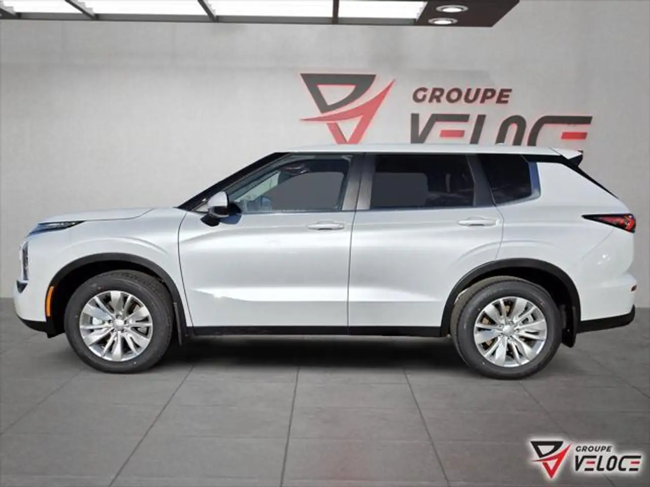 Mitsubishi Outlander снимка Mitsubishi Outlander
