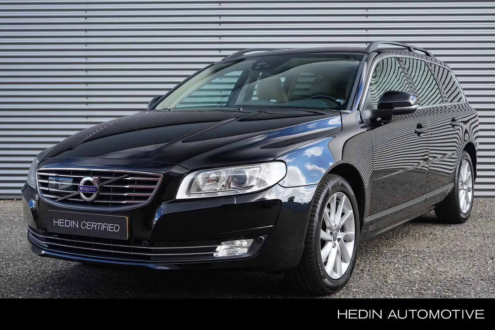 Volvo V70 T4 Classic Edition | Adaptive Cruise | BLIS | Stuu Zwart - 1
